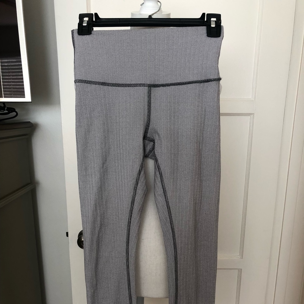 Gray Lululemon Herringbone leggings